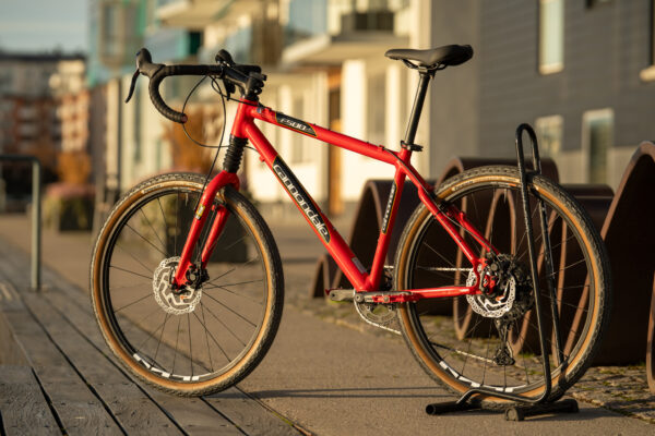 Gravelbike Cannondale F500 Headshock Custom – 13500:- (Ord.Pris: 18000:-)